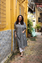 Madras Checks Antifit Kurta Black
