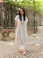 Ananya Stripe Kurta (Made to Order)