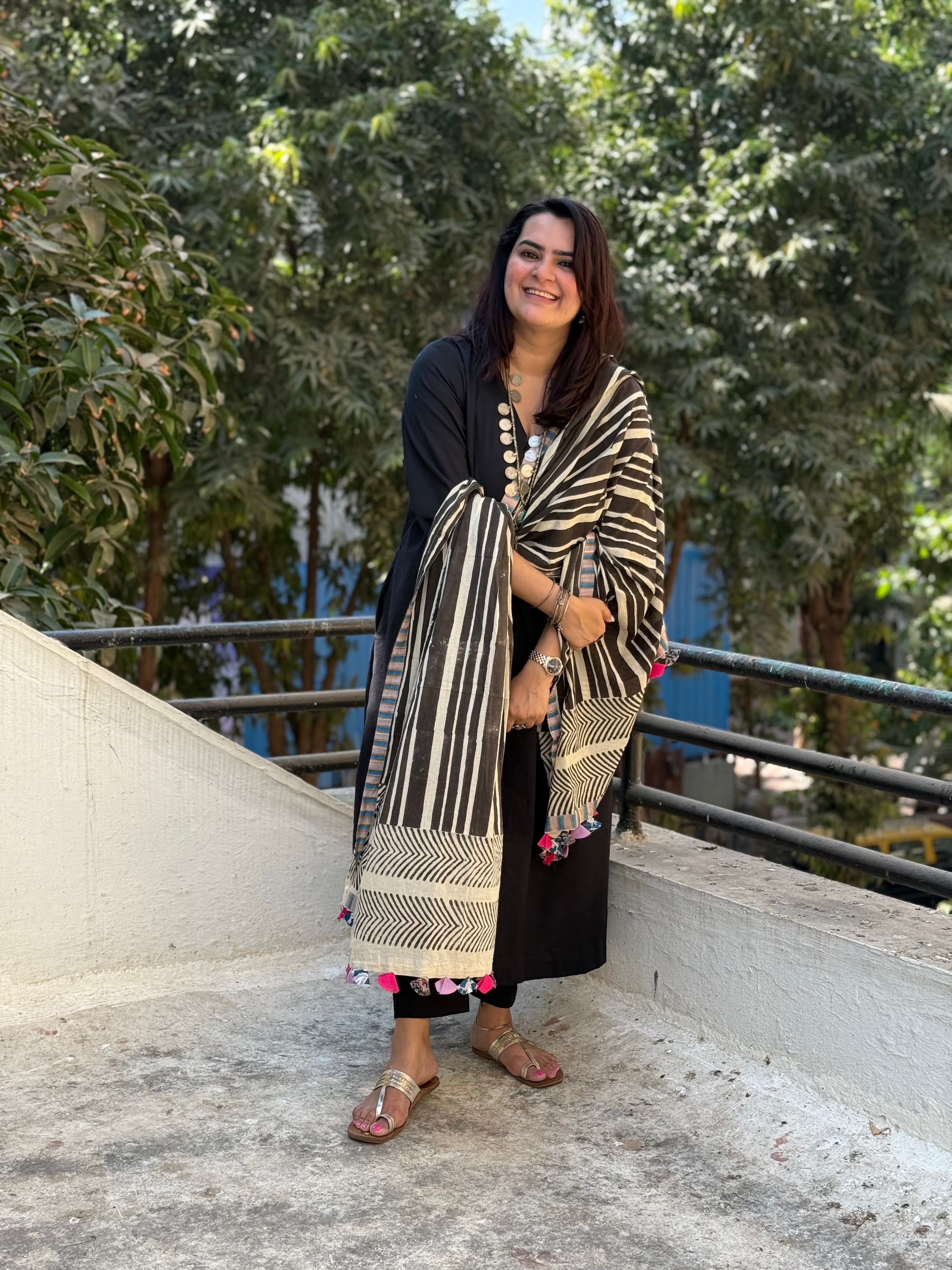 Stripe Mul Tassel Duppatta