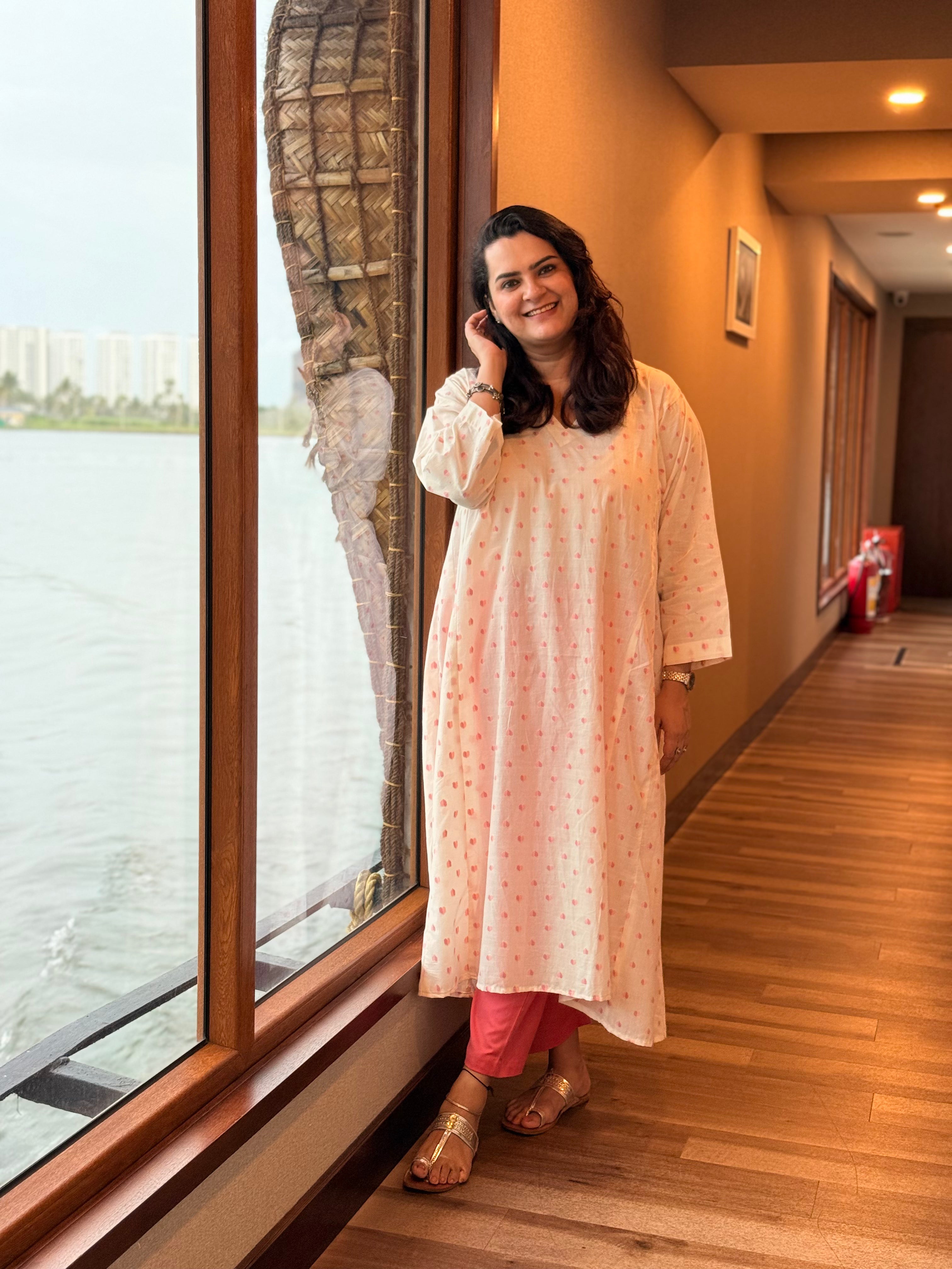 Heart & Hues Choga Set Pink