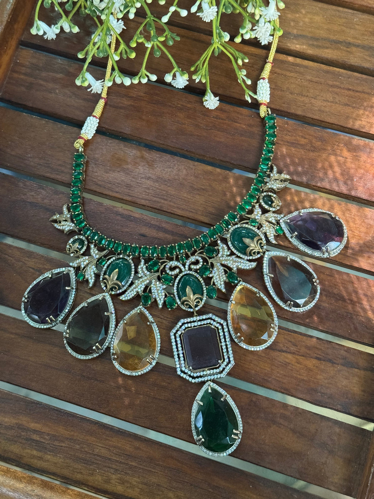 Sheesh Mahal Necklace
