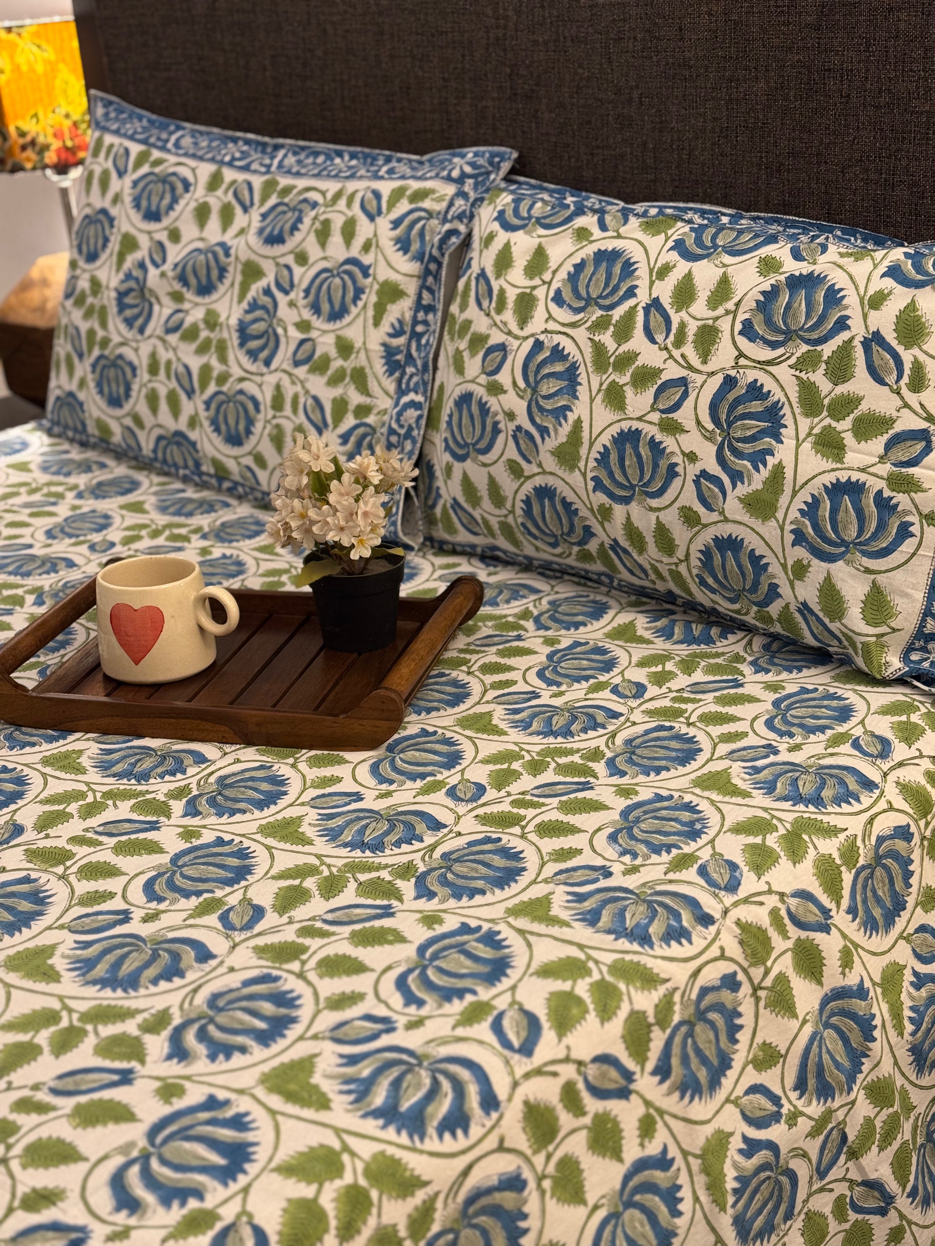 Lotus Bloom King Bedsheet