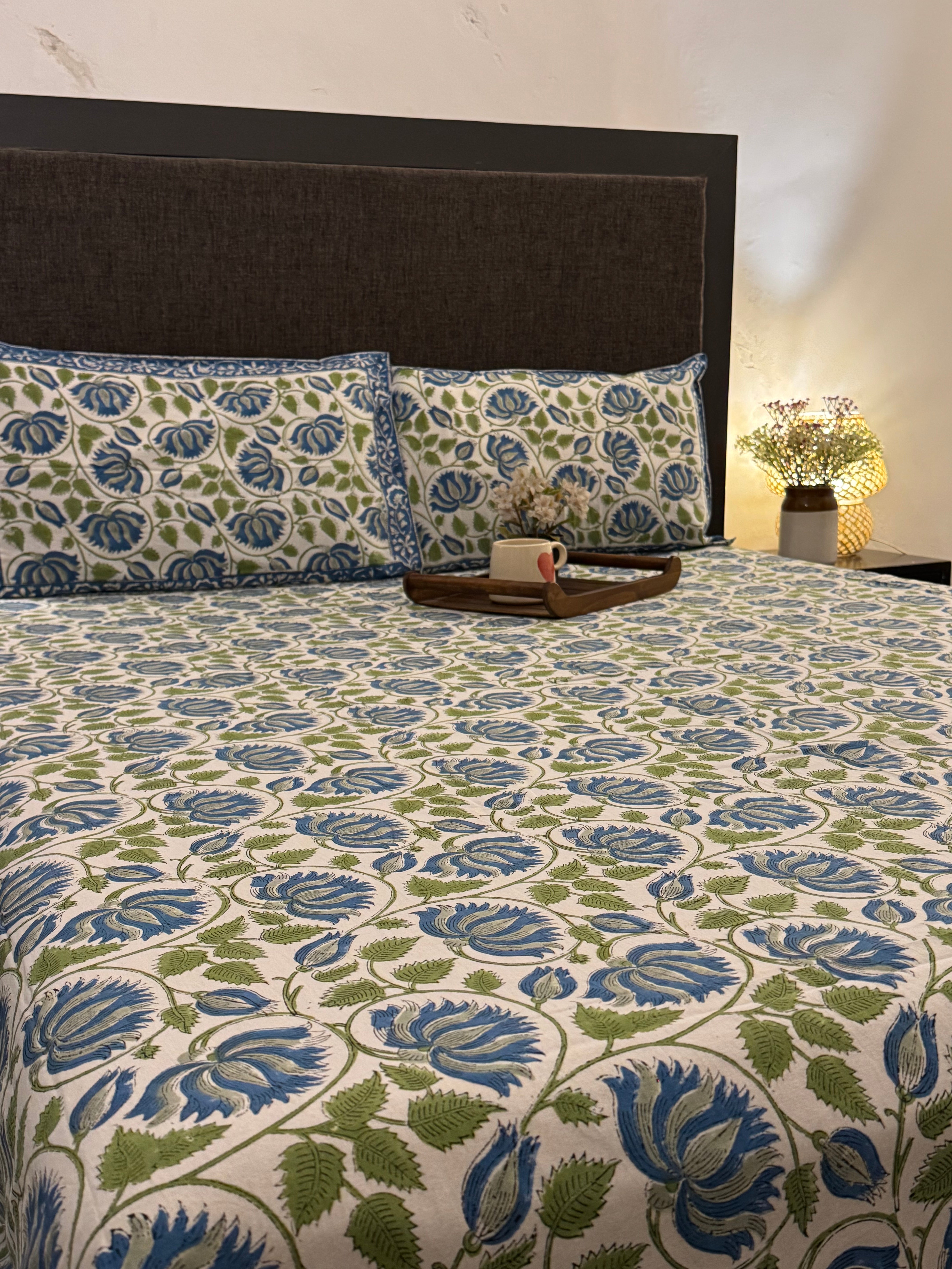 Lotus Bloom King Bedsheet