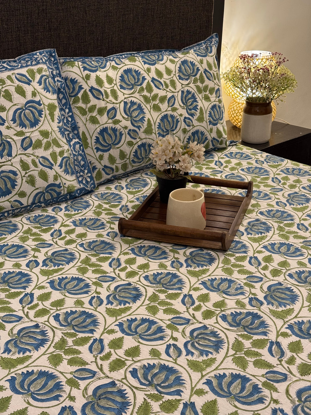 Lotus Bloom King Bedsheet