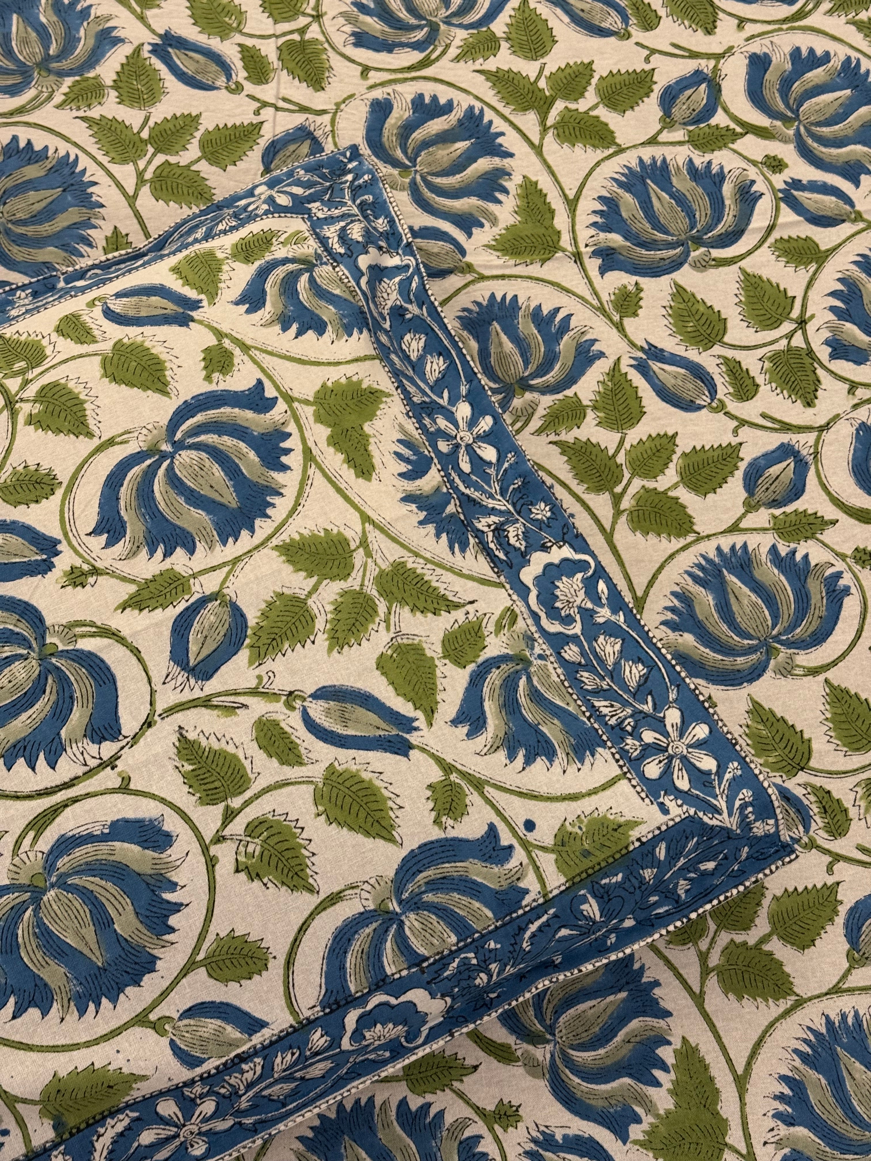 Lotus Bloom King Bedsheet