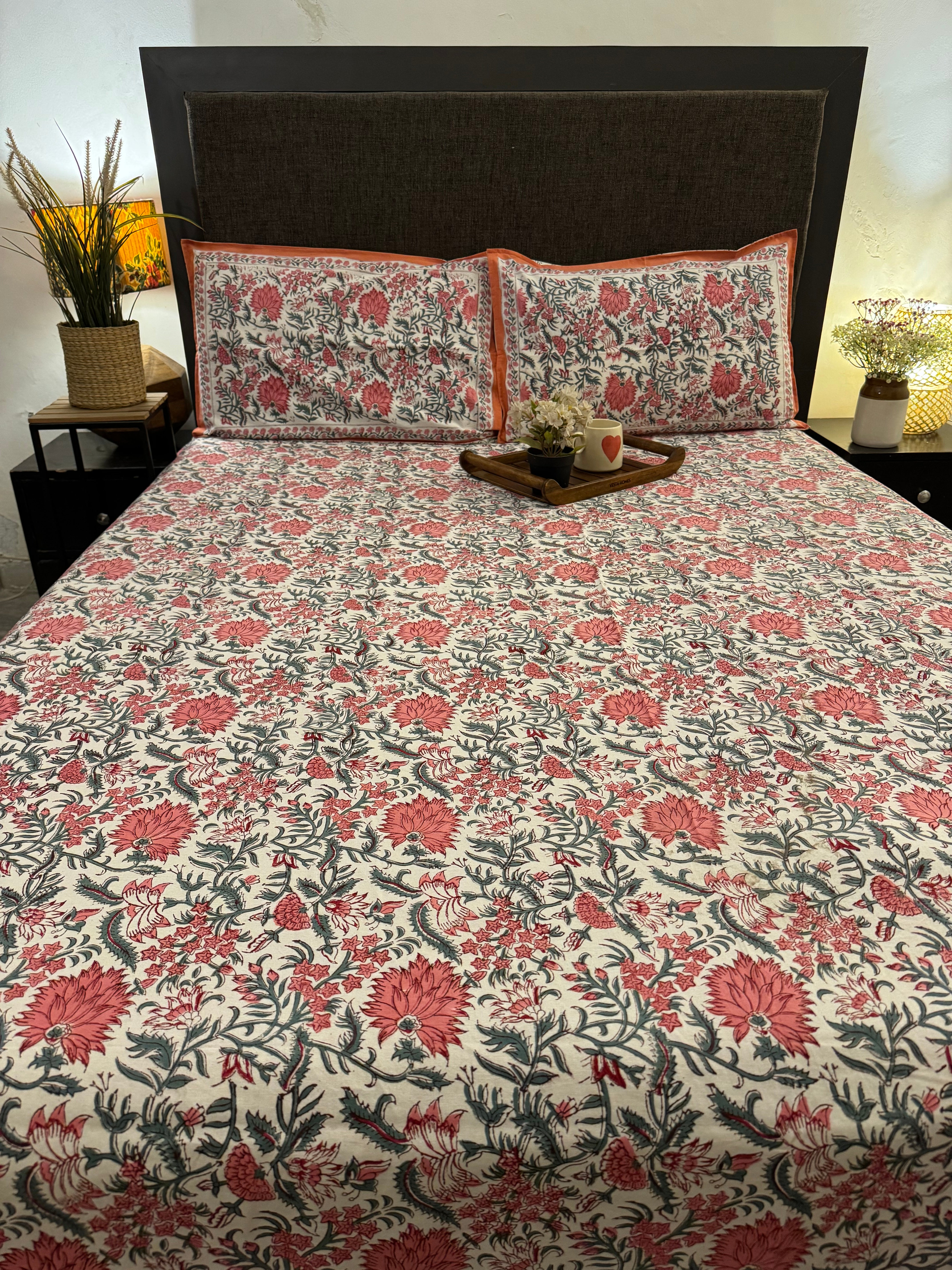 Coral Retreat King Bedsheet