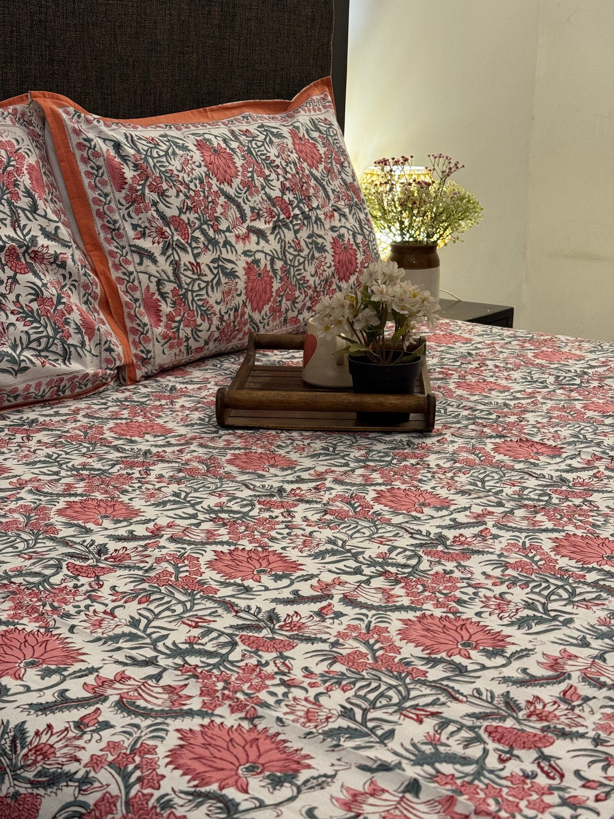 Coral Retreat King Bedsheet