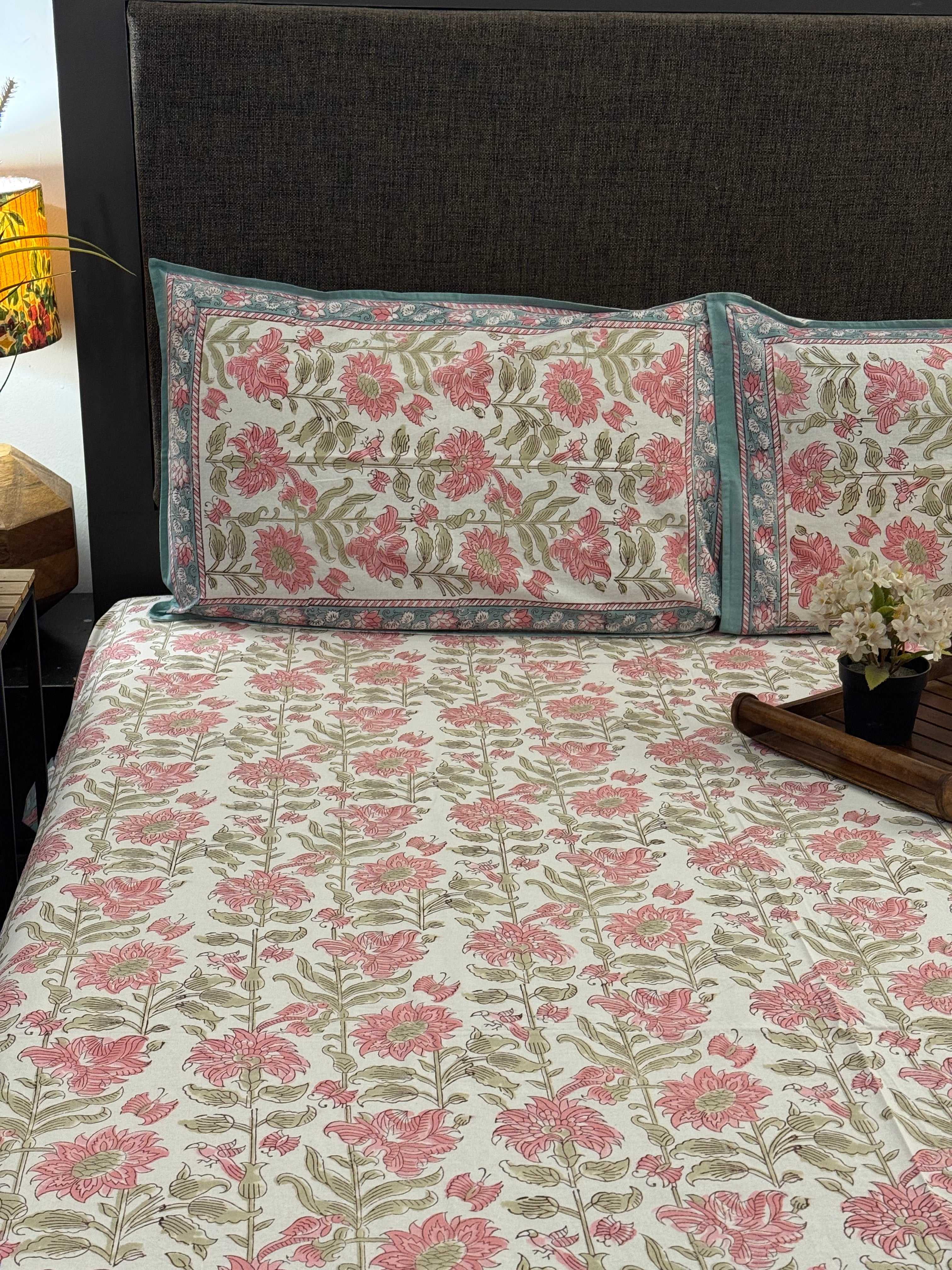 Gulnaar King Bedsheet