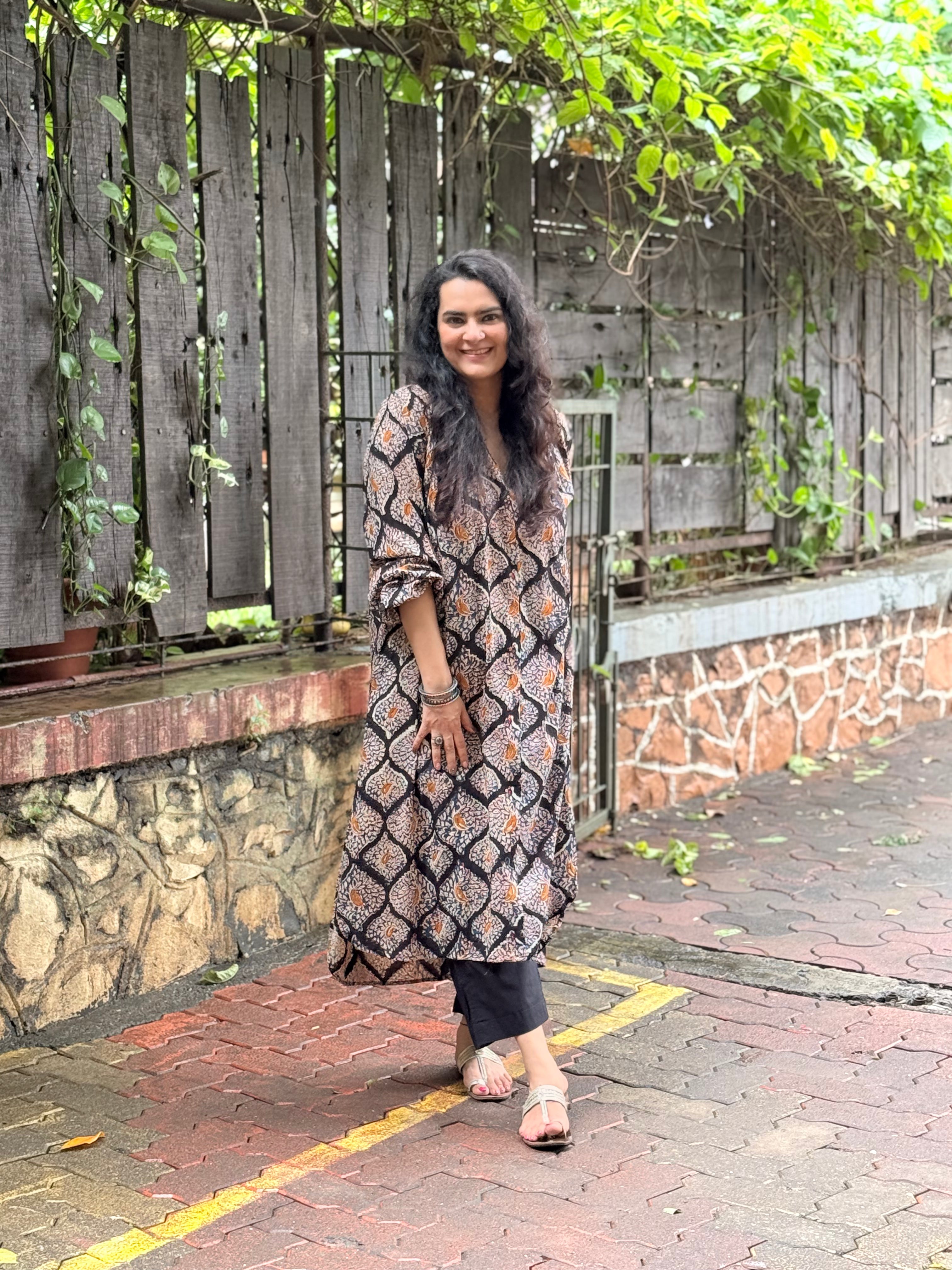 Saanjh Gather Antifit Kurta