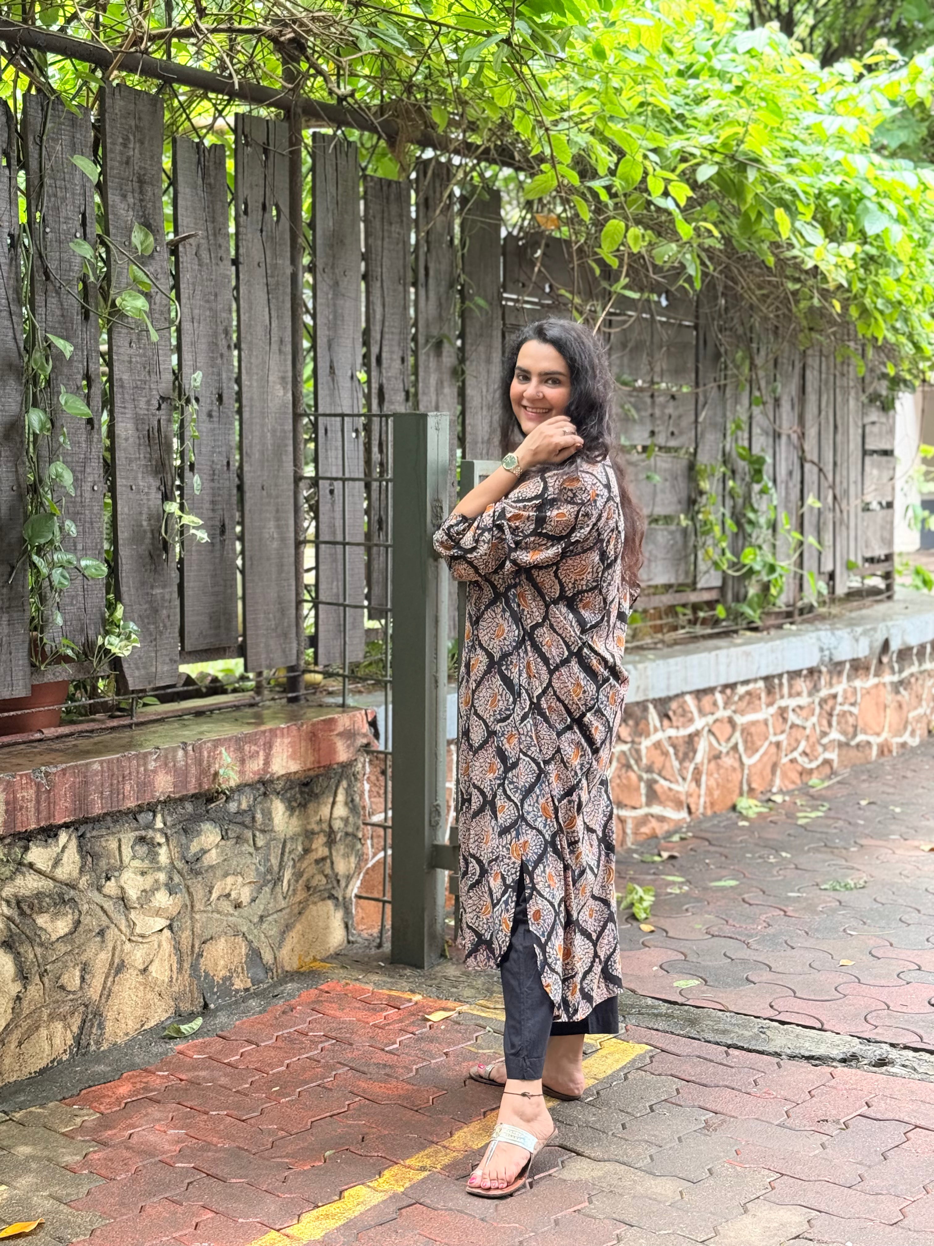 Saanjh Gather Antifit Kurta