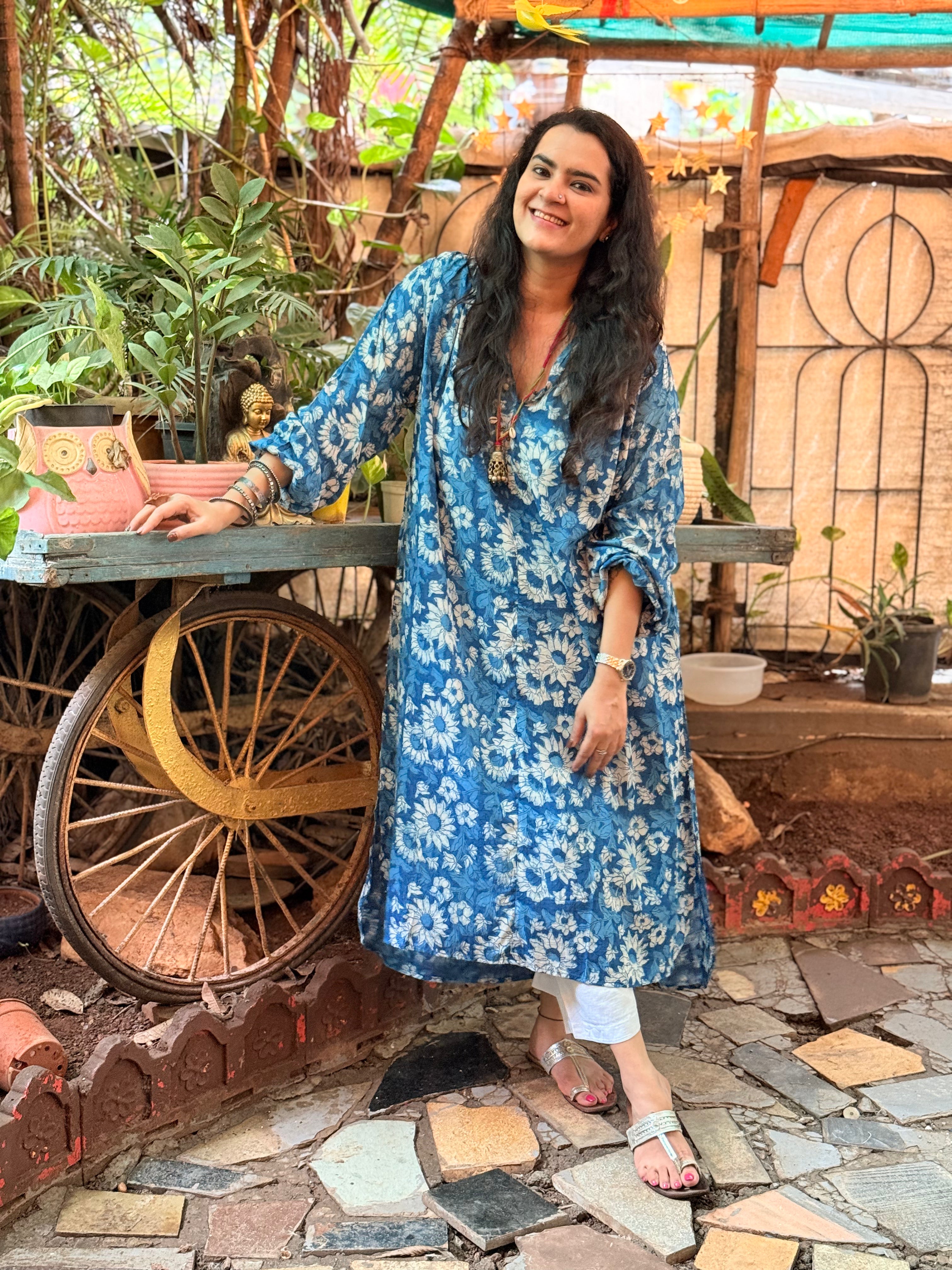 Neelaya Gather Antifit Kurta