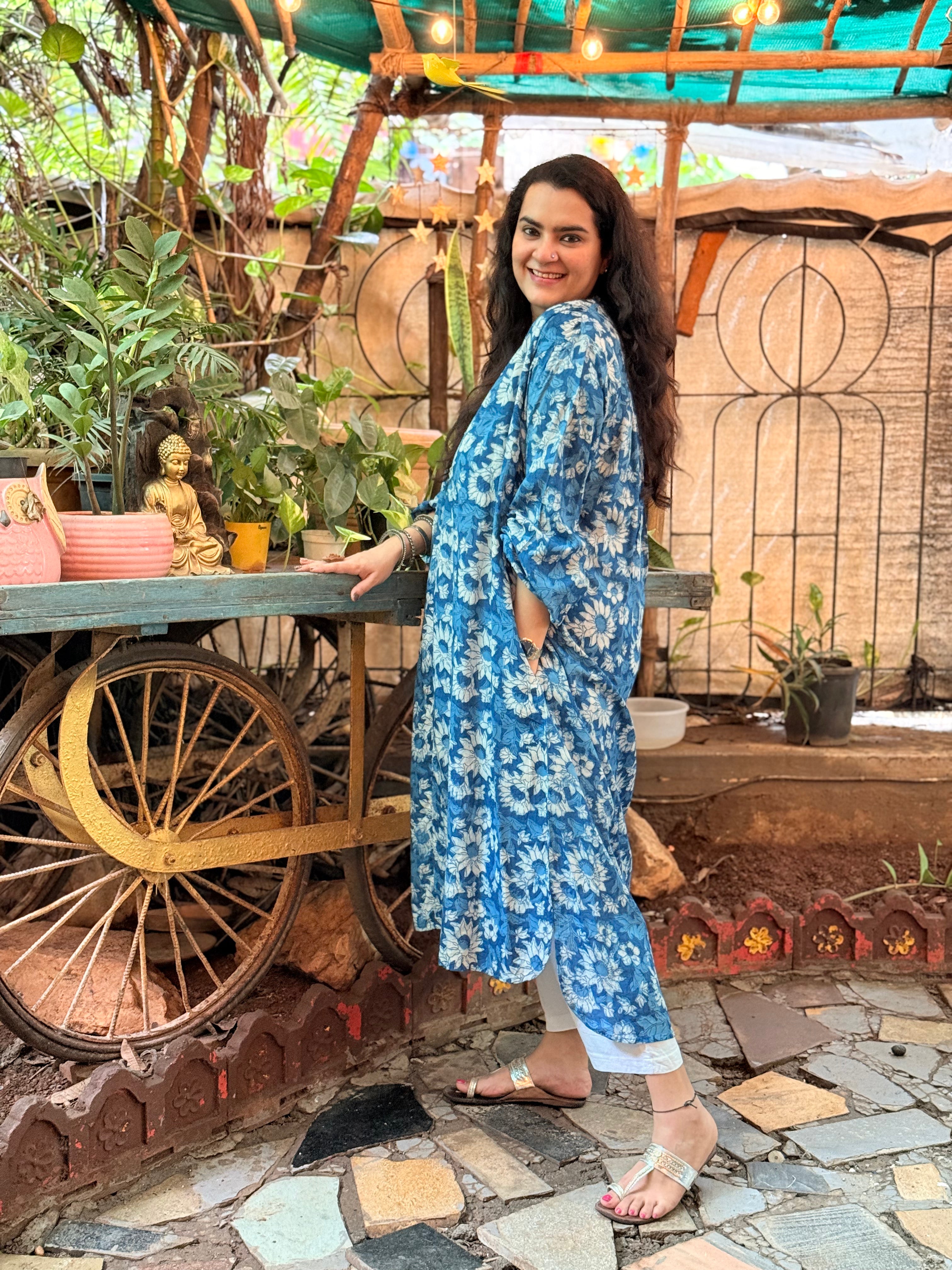 Neelaya Gather Antifit Kurta