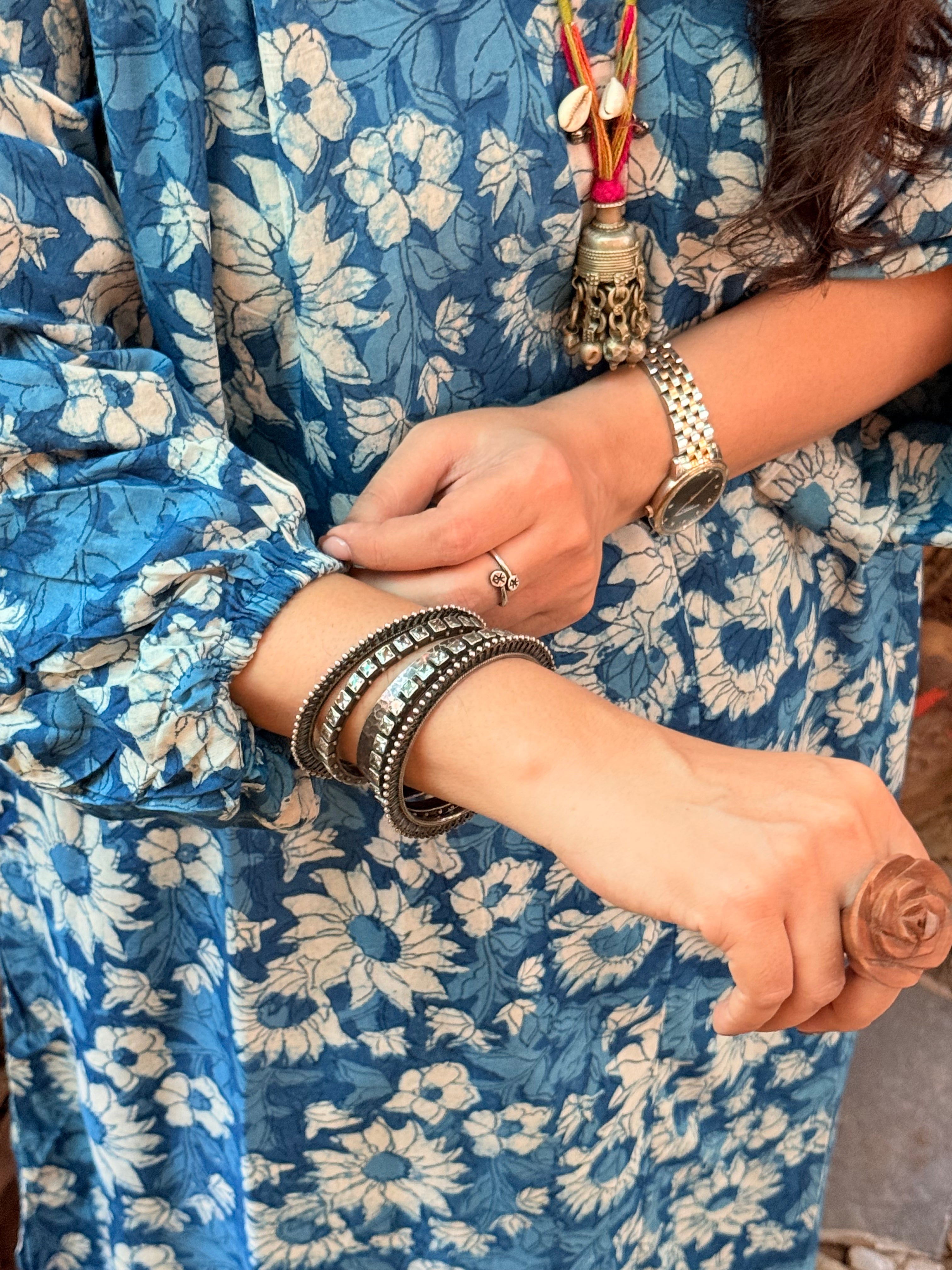 Neelaya Gather Antifit Kurta