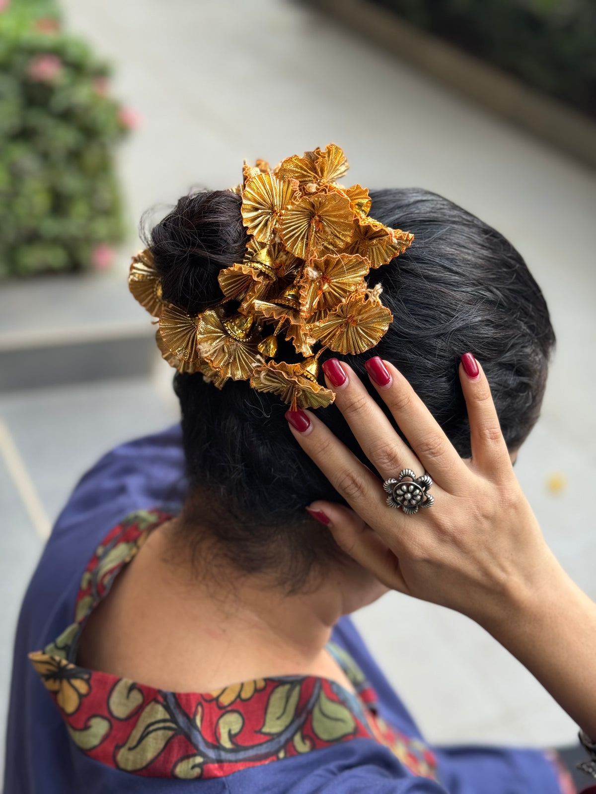 Sunehri Gajra Wrap