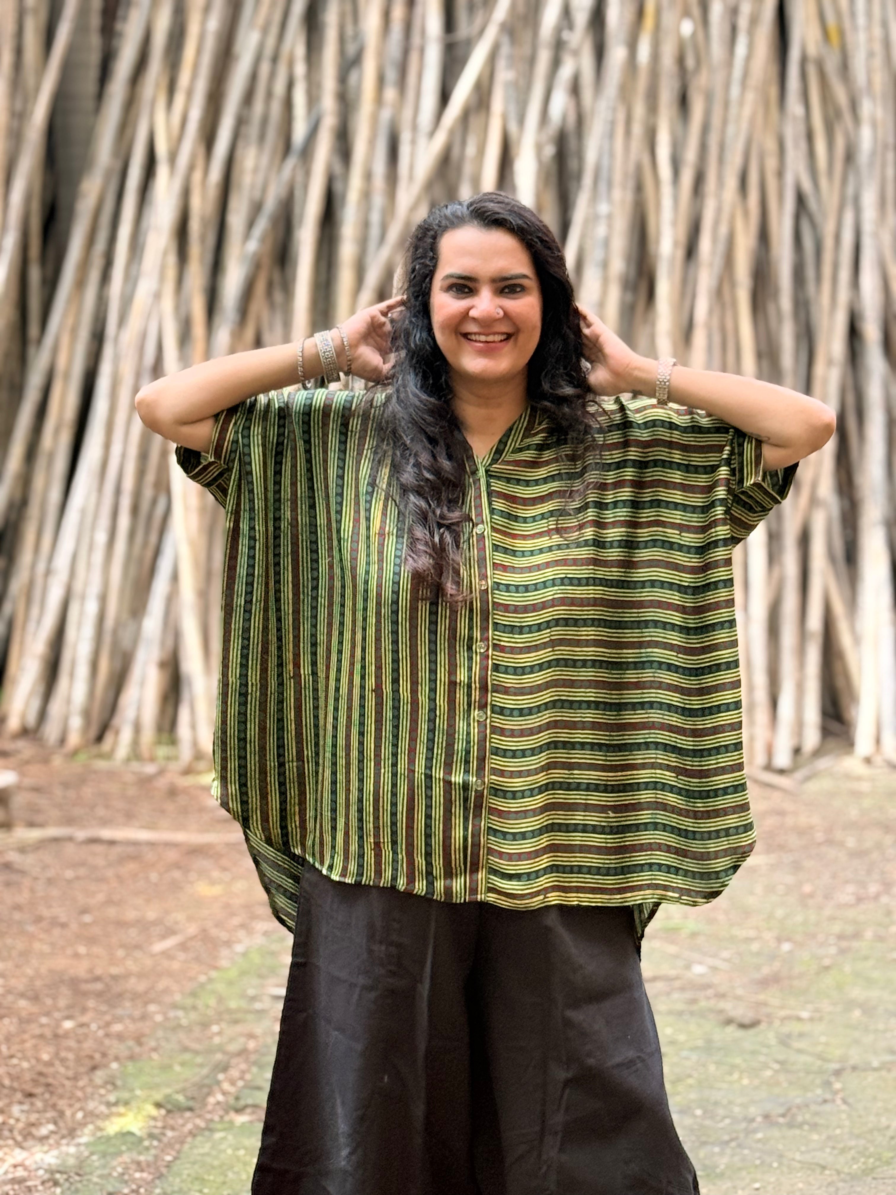 Ajrak Dot & Line Kaftan Shirt - Green