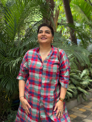 Madras Checks Antifit Kurta Red