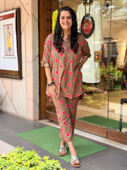 Ikat Round Coord