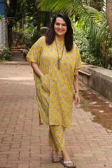 Mustard Feather Set