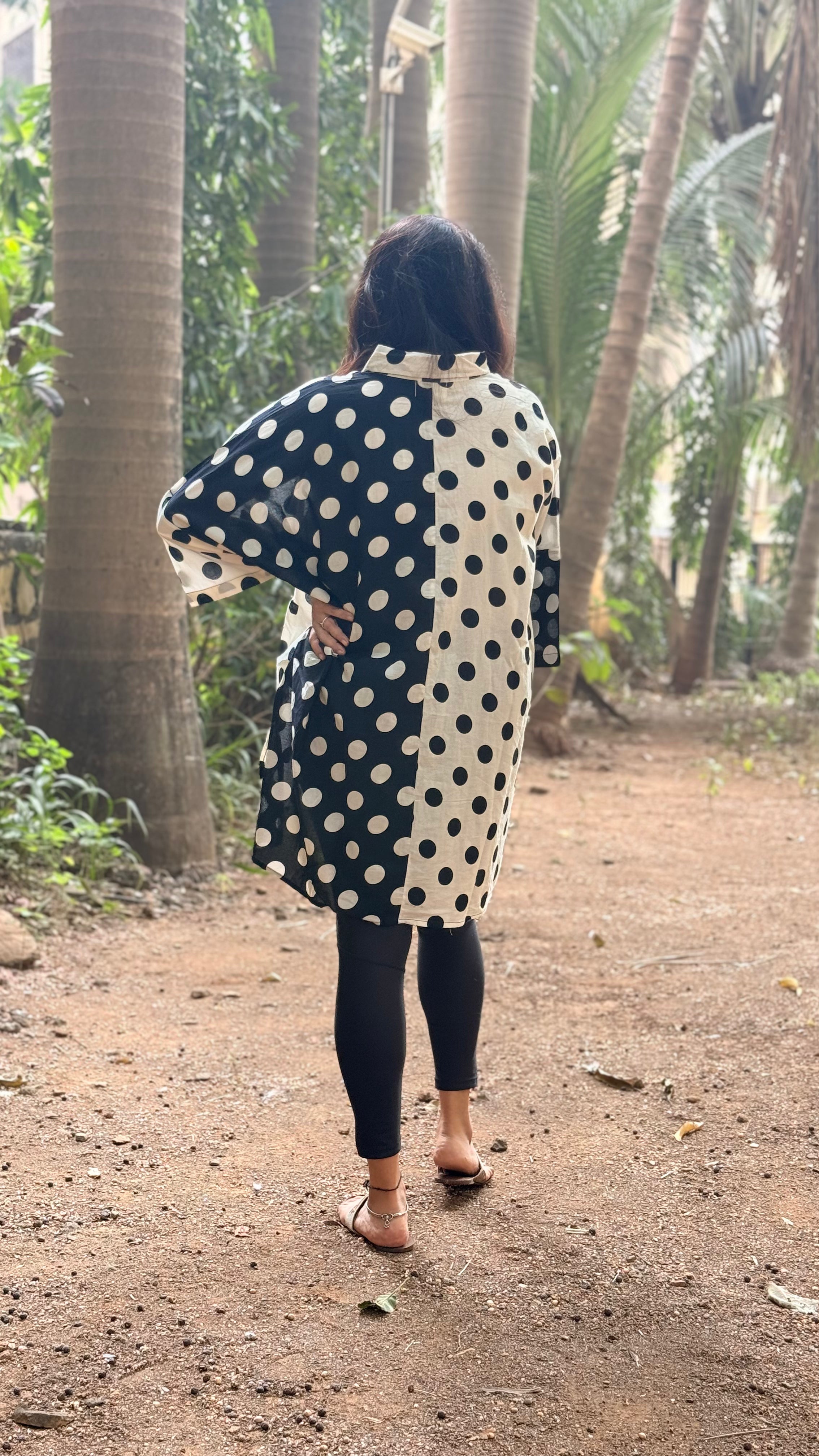 Dual Dot Antifit Shirt Black White